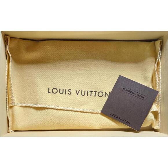 LOUIS VUITTON Monogram Vernis Portefeuille Sarah Long Wallet - Picture 2 of 15